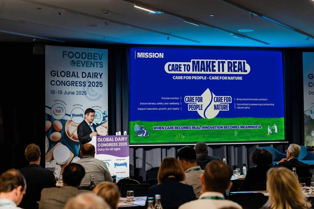 Vinamilk nhận 2 giải thưởng lớn tại Hội nghị Sữa toàn cầu 2025.jpg