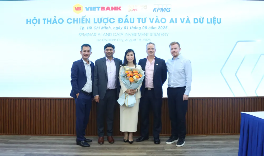 vietbank-to-chuc-hoi-thao-chien-luoc-dau-tu-vao-ai-va-core-banking-2.JPG