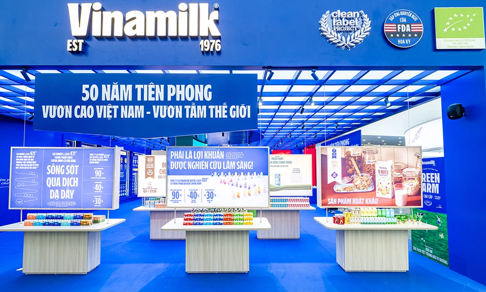 Vinamilk tạo điểm nhấn tại triển lãm thành tựu đất nước 80 năm.jpg