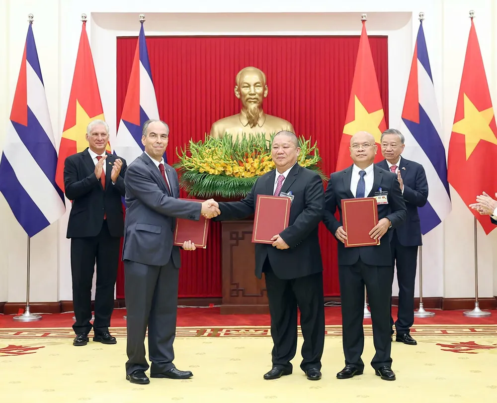 khi-khoa-hoc-noi-dai-tinh-huu-nghi-viet-nam-cuba-2.png