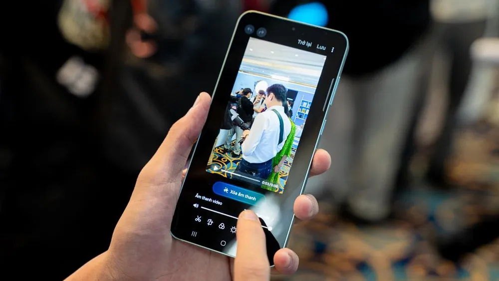 Có nên mua Samsung Galaxy S25 Plus ở thời điểm hiện tại?.jpg