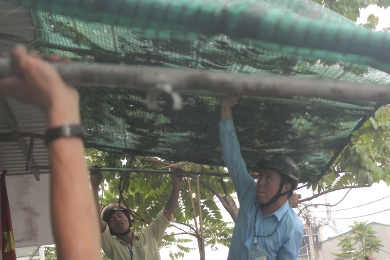 Dẹp vỉa hè, người dân Huế tự dỡ bỏ vật cản ảnh 6