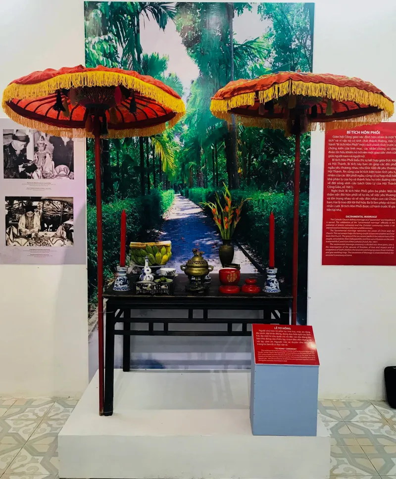 Xem chiếc giường tân hôn trong đám cưới xưa ở Huế ảnh 2 Xem chiếc giường tân hôn trong đám cưới xưa ở Huế ảnh 2