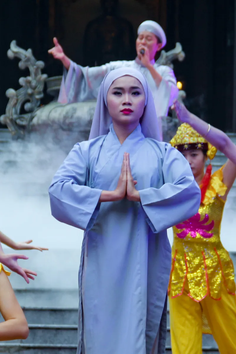 Tưng bừng khai hội đền Huyền Trân công chúa ảnh 4 Tưng bừng khai hội đền Huyền Trân công chúa ảnh 4