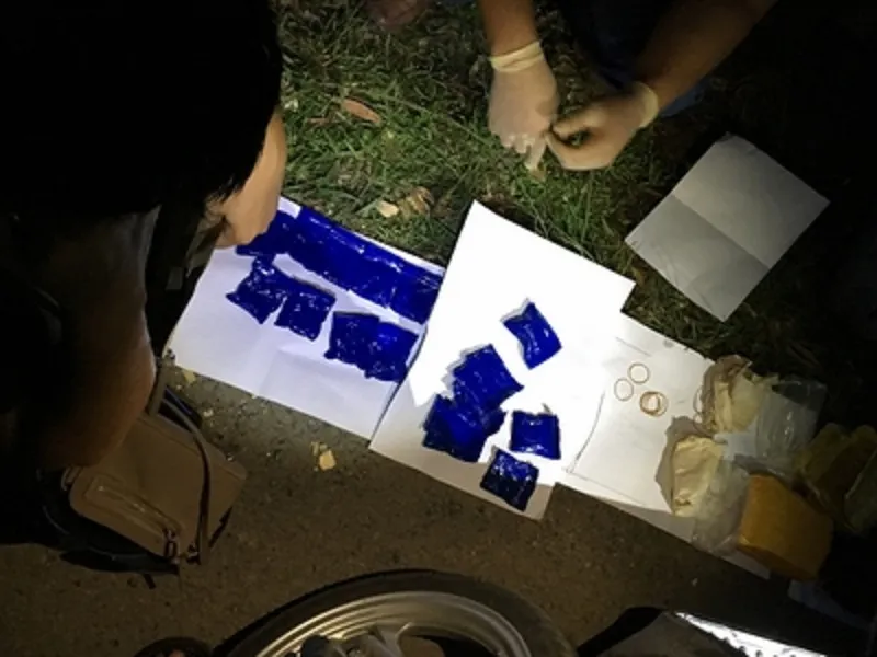 Ngọc nữ mang 4.000 viên ma túy chưa tới Đông Hà thì bị tóm ảnh 1