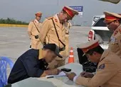 Tài xế xe khách dương tính ma túy tông vào ô tô bị tai nạn ảnh 2 CSGT xử lý thế nào với tài xế dương tính ma túy?