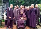 Thiền sư Thích Nhất Hạnh rời Huế, về Thái Lan tịnh dưỡng