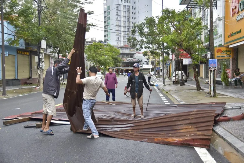 Bão số 13 đổ bộ vào Quảng Bình, nam Hà Tĩnh ảnh 18 Hình ảnh về thiệt hại do bão số 13 ở Thừa Thiên - Huế - ảnh 2