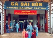 Chùm ảnh: Người dân Quảng Trị lên tàu hỏa về quê từ TP.HCM