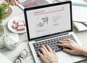 Một thủ quỹ ở Quảng Bình bị đình chỉ công tác ảnh 2 Chuyên gia gợi ý 5 cách giúp bạn không bị mất tiền khi mua hàng online