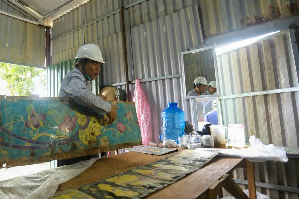 Điện Thái Hòa được xây dựng vào tháng 2-1805 và hoàn thành vào tháng 10-1805. Ban đầu, điện Thái Hòa nằm cách vị trí hiện nay khoảng 45 mét về phía tây bắc. Điện Thái Hòa được xây dựng vào tháng 2-1805 và hoàn thành vào tháng 10-1805. Ban đầu, điện Thái Hòa nằm cách vị trí hiện nay khoảng 45 mét về phía tây bắc.