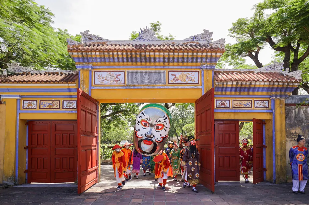 Ngoài việc tạo không khí trang nghiêm tri ân, ngưỡng vọng tổ nghề sân khấu, chương trình tạo ra một lễ hội đường phố vui tươi, thu hút người dân và du khách, đồng thời giới thiệu tôn vinh di sản Tuồng cổ. Ngoài việc tạo không khí trang nghiêm tri ân, ngưỡng vọng tổ nghề sân khấu, chương trình tạo ra một lễ hội đường phố vui tươi, thu hút người dân và du khách, đồng thời giới thiệu tôn vinh di sản Tuồng cổ.