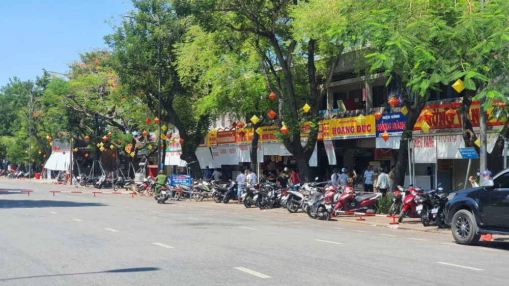 Khu vực tiệm vàng bị cướp. Ảnh: N.D Khu vực tiệm vàng bị cướp. Ảnh: N.D