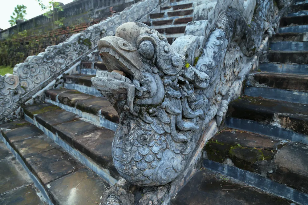 Văn Miếu là một di tích lịch sử quý giá, đánh dấu thời kỳ hưng thịnh của Nho giáo, thời kỳ vương triều Nguyễn dùng Nho học làm phương tiện trợ giúp đắc lực để thiết lập quyền thống trị trên toàn quốc.