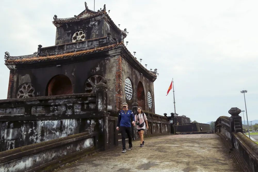 Từ trước đến khi chưa chỉnh trang, nối thông đường trên tường thành thì khu vực này ít được người dân và du khách đến tham quan. Từ trước đến khi chưa chỉnh trang, nối thông đường trên tường thành thì khu vực này ít được người dân và du khách đến tham quan.