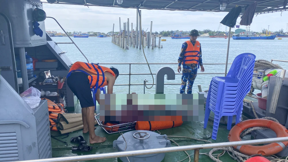 Thi thể người phụ nữ được tìm thấy.