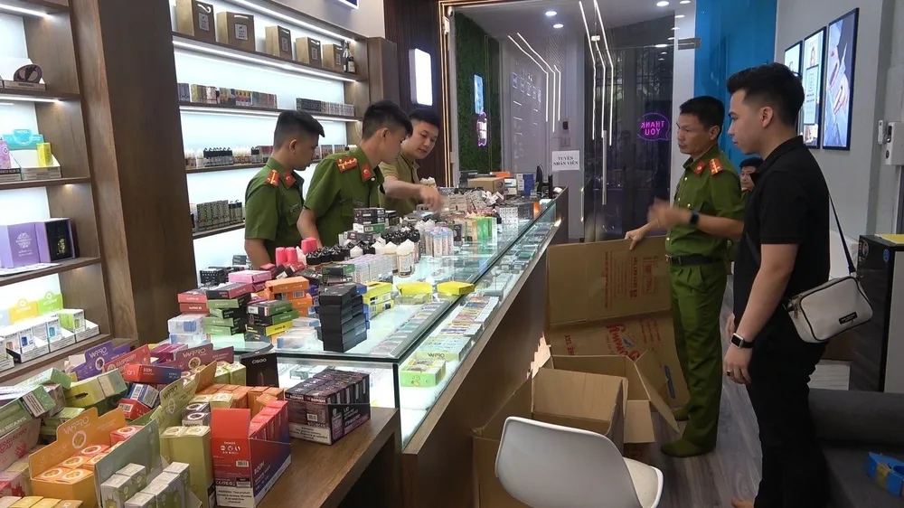 Cơ quan chức năng phát hiện hơn 1.000 hàng hóa không rõ nguồn gốc xuất xứ. Ảnh: CACC