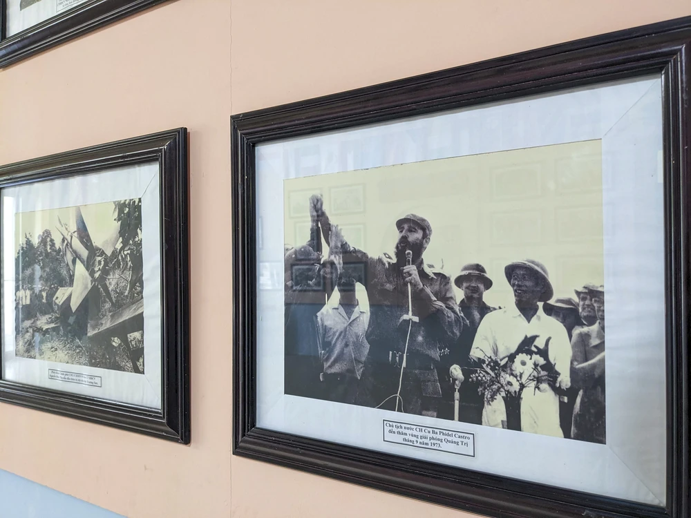 Những hình ảnh được trưng bày tại nhà lưu niệm. Ảnh: NGUYỄN DO