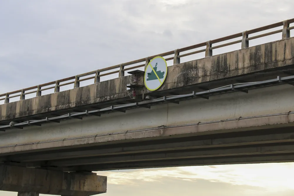 Nhiều hạng mục khác của công trình cũng xuống cấp, không đảm bảo trong việc ngăn mặn, giữ ngọt cho thời gian tới.