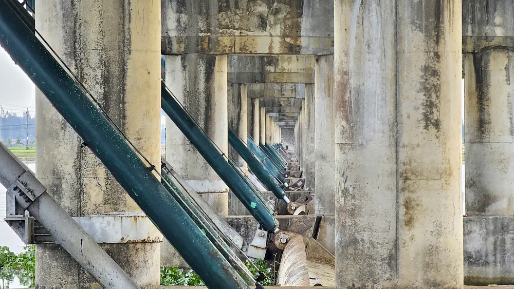 Qua thời gian đưa vào vận hành, thì hiện đập Thảo Long đã xuống cấp.