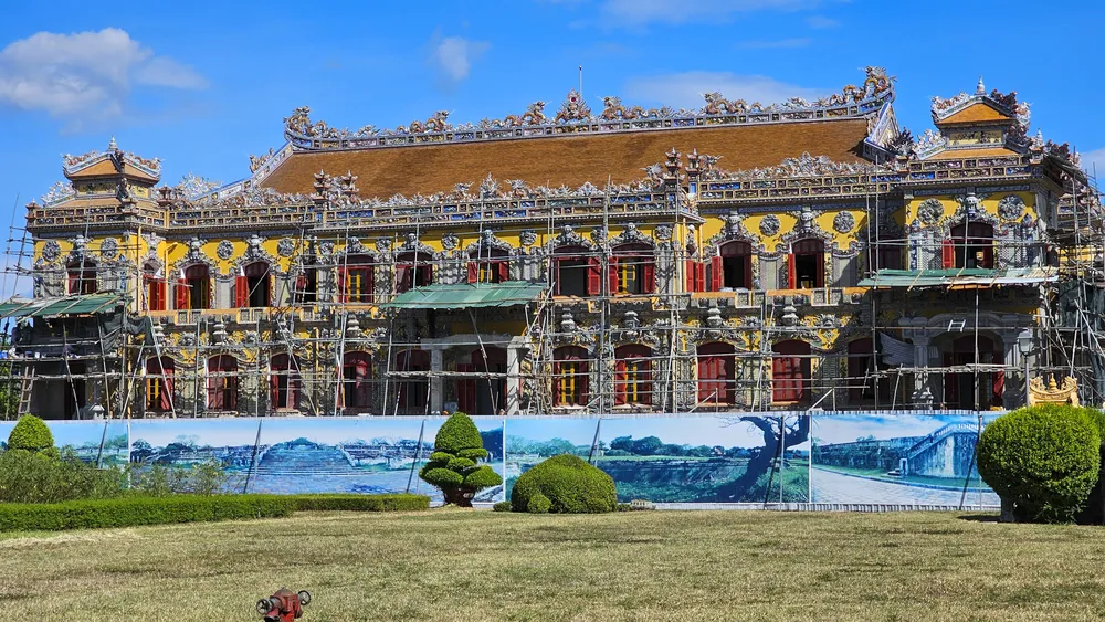 Trước đó, tỉnh Thừa Thiên Huế đã phê duyệt Dự án "Tu bổ, phục hồi và tôn tạo di tích điện Kiến Trung" với kinh phí là 123 tỉ đồng. Trước đó, tỉnh Thừa Thiên Huế đã phê duyệt Dự án "Tu bổ, phục hồi và tôn tạo di tích điện Kiến Trung" với kinh phí là 123 tỉ đồng.