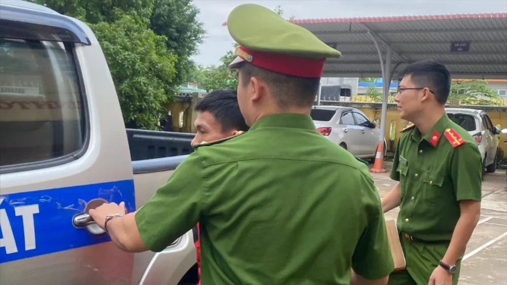 Bắt thanh niên lên mạng kêu gọi từ thiện rồi chiếm đoạt tài sản