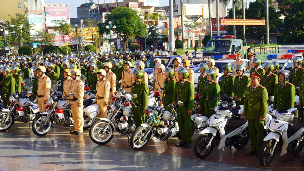 Công an quảng trị ra quân trấn áp tội phạm dịp Tết Nguyên đán Giáp Thìn