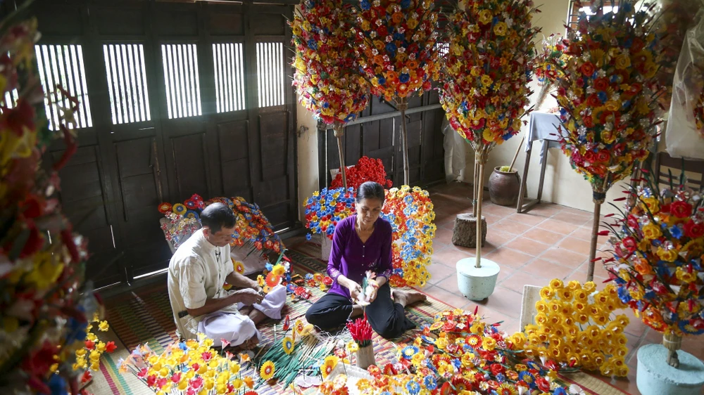 Làng hoa giấy Thanh Tiên