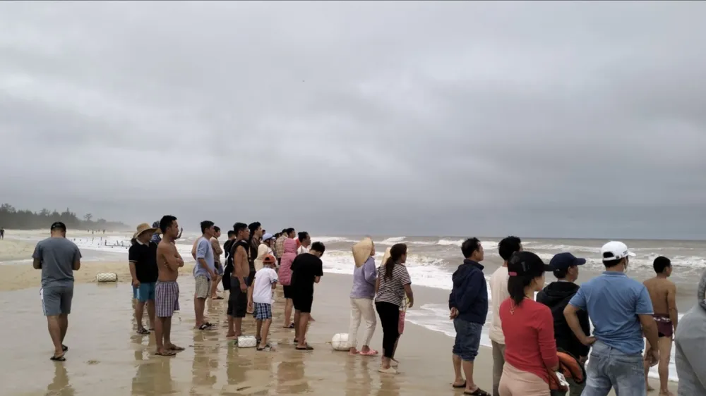 Chìm ghe tại vùng biển thừa thiên huế