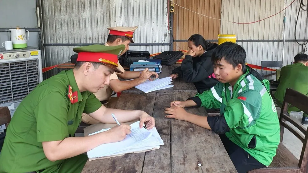 Phạm Ngọc An điều khiển xe máy tông chiến sĩ CSGT nhập viện khi bị yêu cầu dừng xe. Ảnh: TH Phạm Ngọc An điều khiển xe máy tông chiến sĩ CSGT nhập viện khi bị yêu cầu dừng xe.