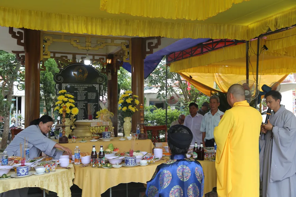 gio-chung-o-lang-co-20-me-viet-nam-anh-hung (4).jpg