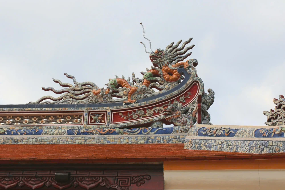 can-canh-dinh-lang-co-o-hue-sau-1-nam-trung-tu (4).jpg