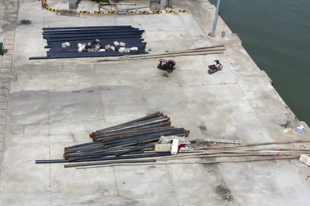 chum-anh-xay-xong-gan-1-nam-cang-ca-o-hue-van-chua-duoc-cong-bo-mo-cang (12).jpg