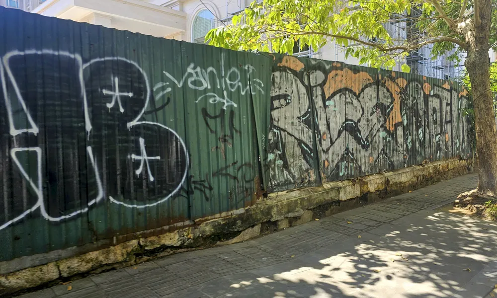 nhuc-mat-voi-nan-ve-bay-lam-nhech-nhac-tai-thanh-pho-hue (1).jpg