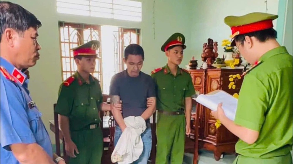 Hỗn chiến giữa đường