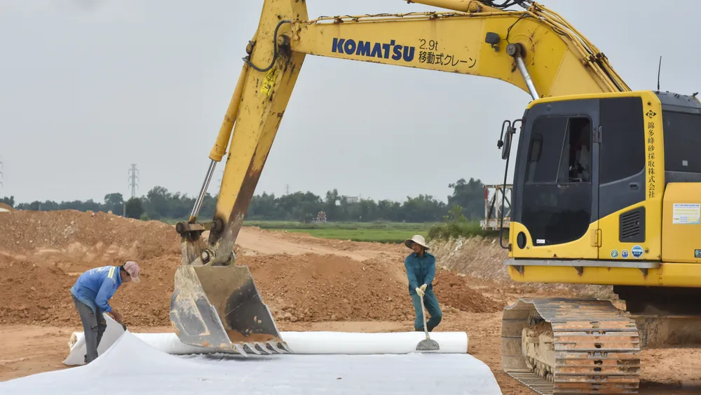 can-canh-con-duong-duoc-nguoi-dan-quang-tri-mong-cho-truoc-nguy-co-cham-tien-do (26).jpg