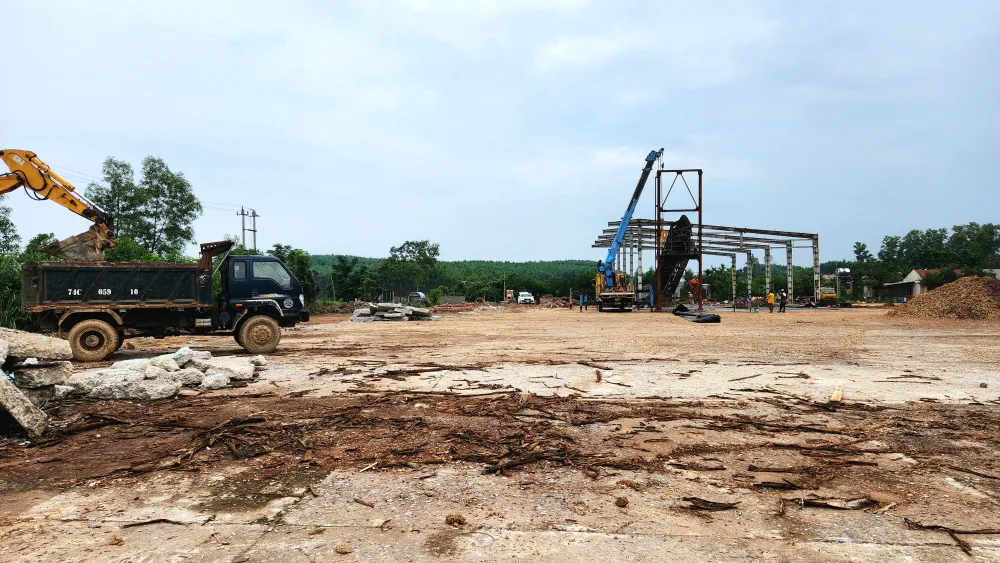 thao-diem-nghen-cuoi-cung-tren-cao-toc-van-ninh-cam-lo-doan-qua-quang-tri (12).jpg