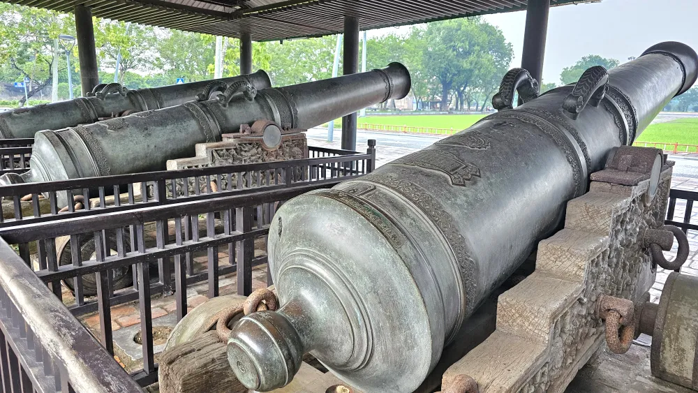 can-canh-bao-vat-quoc-gia-o-hue (6).jpg