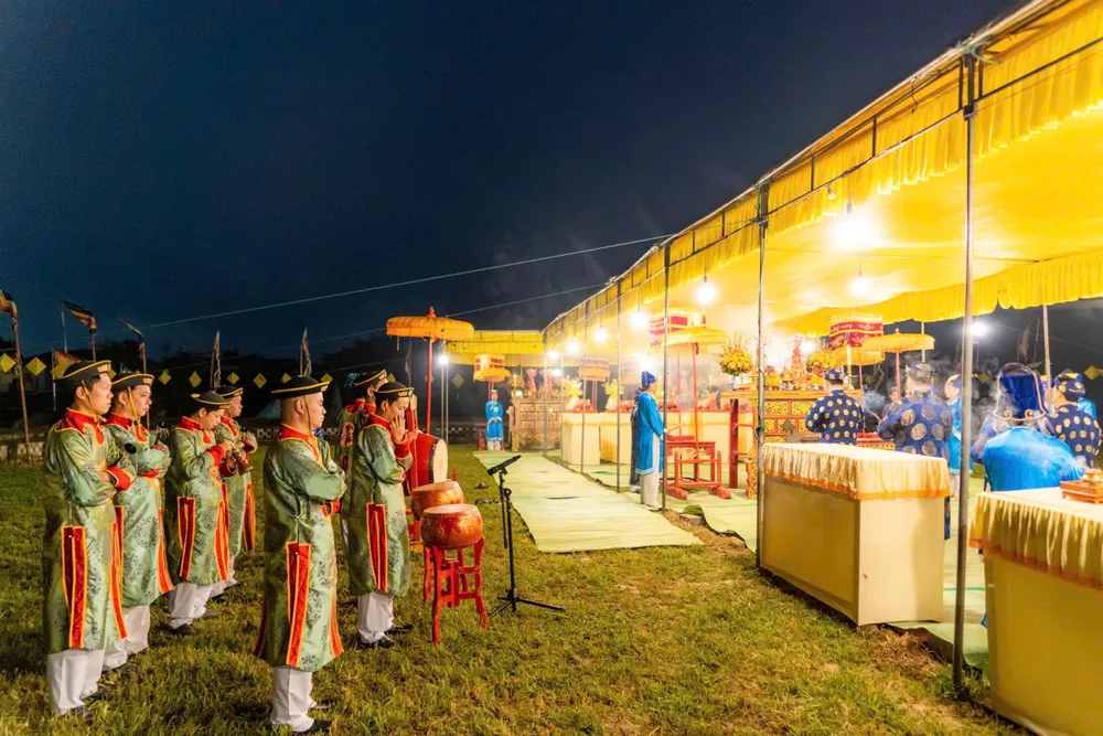 trang-nghiem-le-te-xa-tac-o-hue (6).jpg