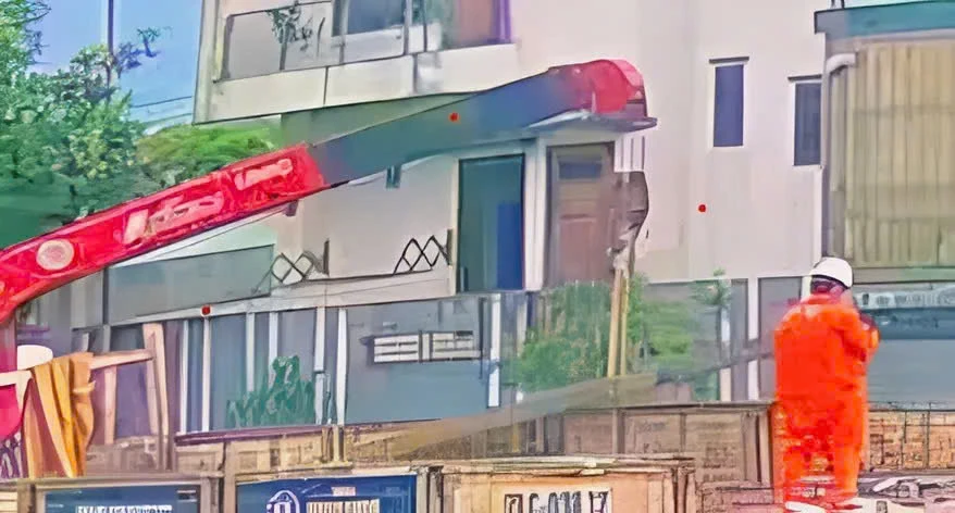 công nhân điện lực