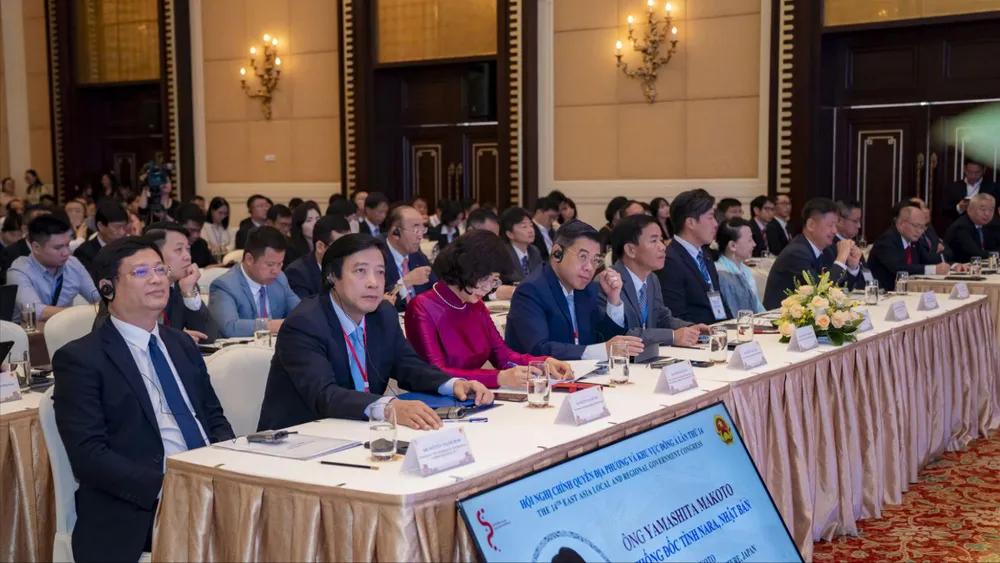 phat-trien-du-lich-xanh-va-do-thi-thong-minh-la-xu-the-tat-yeu-de-phat-trien-ben-vung (2).jpg