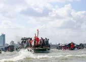 Đa sắc văn hóa chương trình nghệ thuật Lễ hội Nguyên tiêu và Đêm thơ Việt Nam ảnh 8 Độc đáo lễ tống ôn, tống gió ở Xóm Chài Cần Thơ