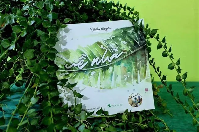 Tác giả đoạt giải nhất cuộc thi viết 'Về nhà' nghẹn ngào cùng nhân vật nhận giải ảnh 3