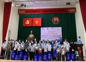 Buổi cầu nguyện đặc biệt mong hòa bình cho Ukraine ảnh 7 TP.HCM: Trao tặng 170 phần quà cho trẻ mồ côi do COVID-19