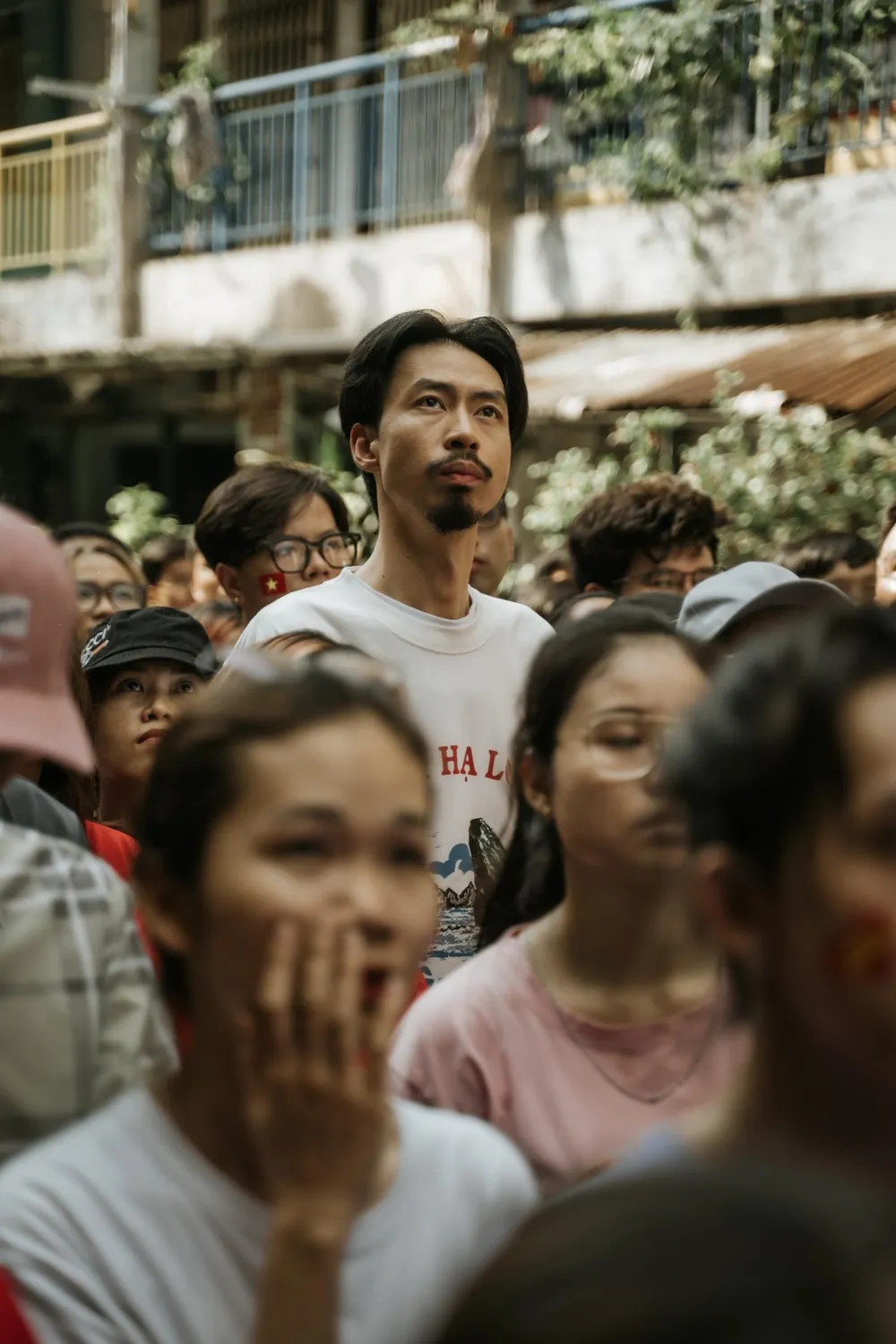 Bên cạnh những lời khen ngợi, &quot;Đi trong mùa hè&quot; cũng nhận về nhiều góp ý. Ảnh: NVCC.