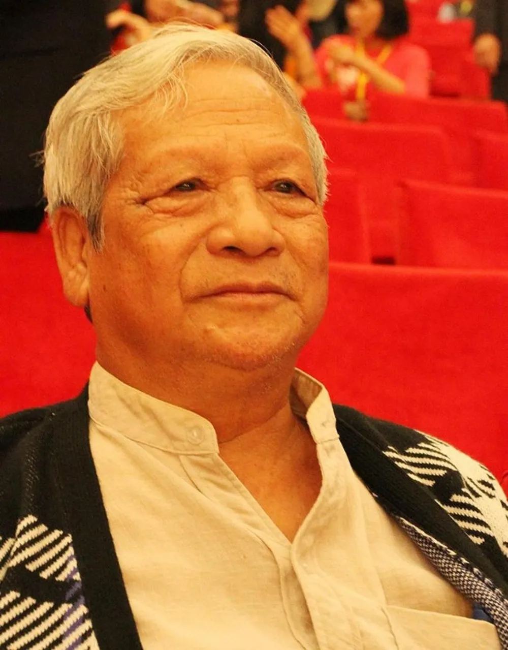 Sự ra đi đột ngột của nhà văn Tùng Điển đã để lại nhiều tiếc thương cho bạn bè văn chương. Ảnh: TL. Sự ra đi đột ngột của nhà văn Tùng Điển đã để lại nhiều tiếc thương cho bạn bè văn chương. Ảnh: TL.