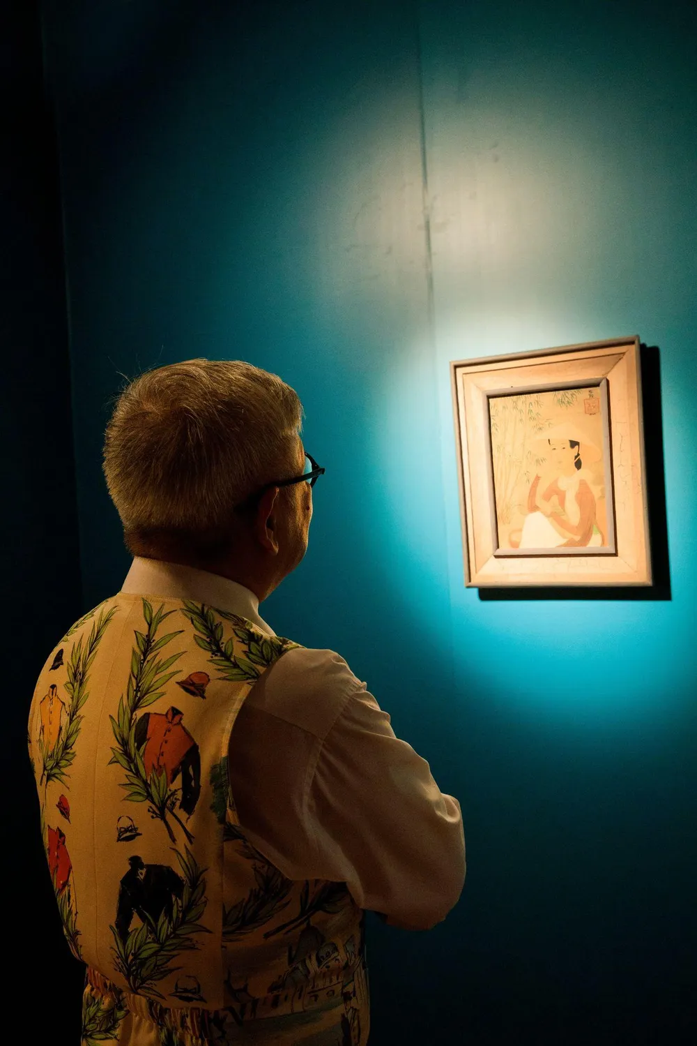 Nhà nghiên cứu Ngô Kim Khôi mong mỏi mọi người cùng quyết tâm bài trừ nạn tranh giả. Ảnh: NVCC