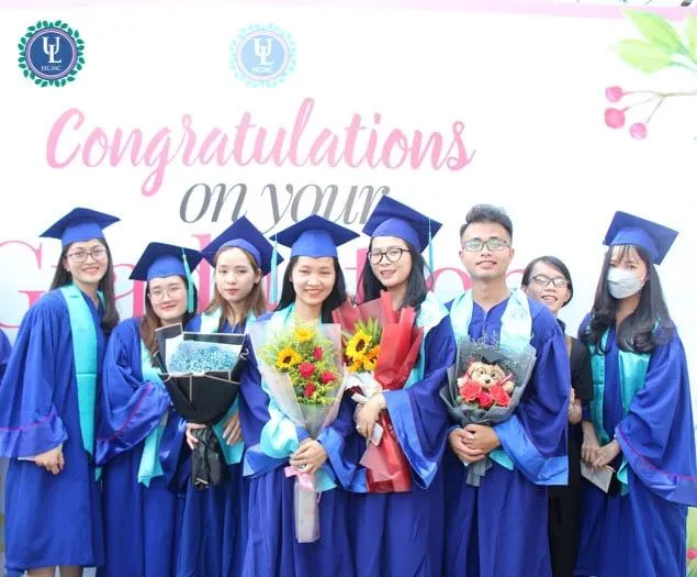 Lễ phục của các tân cử nhân trường Đại học Luật TP. HCM Lễ phục của các tân cử nhân trường Đại học Luật TP. HCM