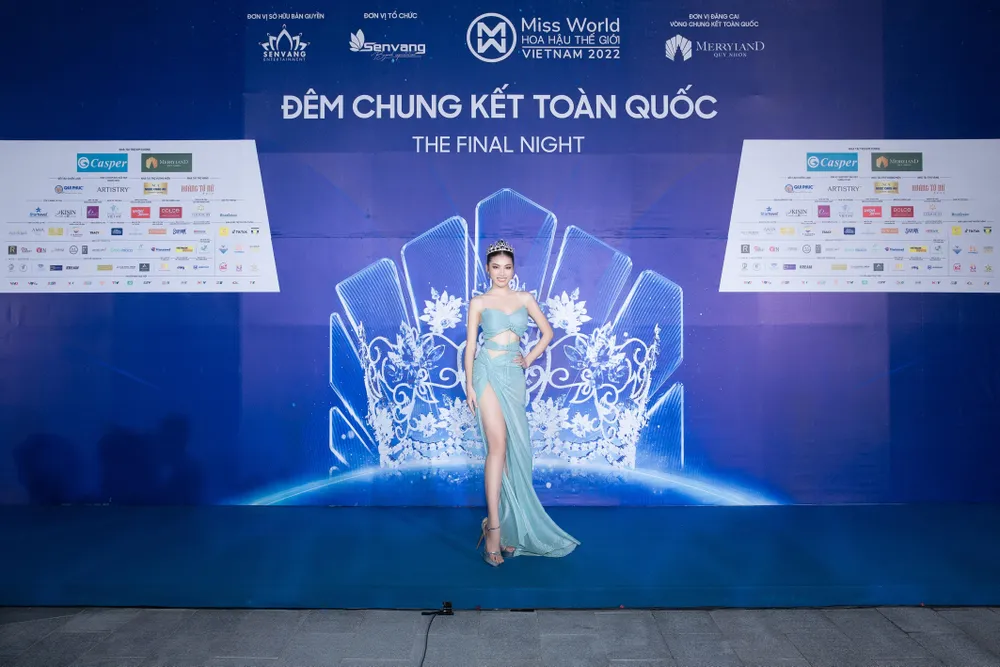 Á hậu Ngọc Thảo có mặt để ủng hộ top 37 thí sinh Hoa hậu Thế giới Việt Nam