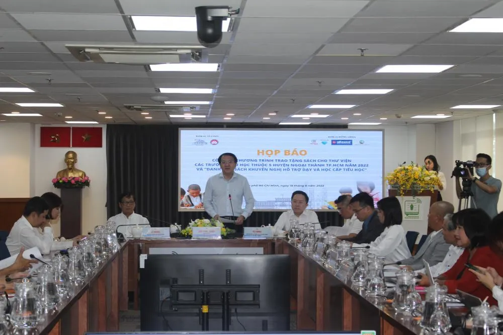 Ông Lâm Đình Thắng, Giám đốc Sở Thông tin - Truyền thông TP.HCM phát biểu tại họp báo. Ảnh: V.H. Ông Lâm Đình Thắng, Giám đốc Sở Thông tin - Truyền thông TP.HCM phát biểu tại họp báo. Ảnh: V.H.